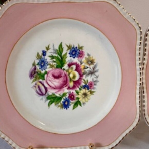 Vintage Simpsons Ambassador Ware Pink Floral Plates England Gold Trim Pair - Picture 4 of 6
